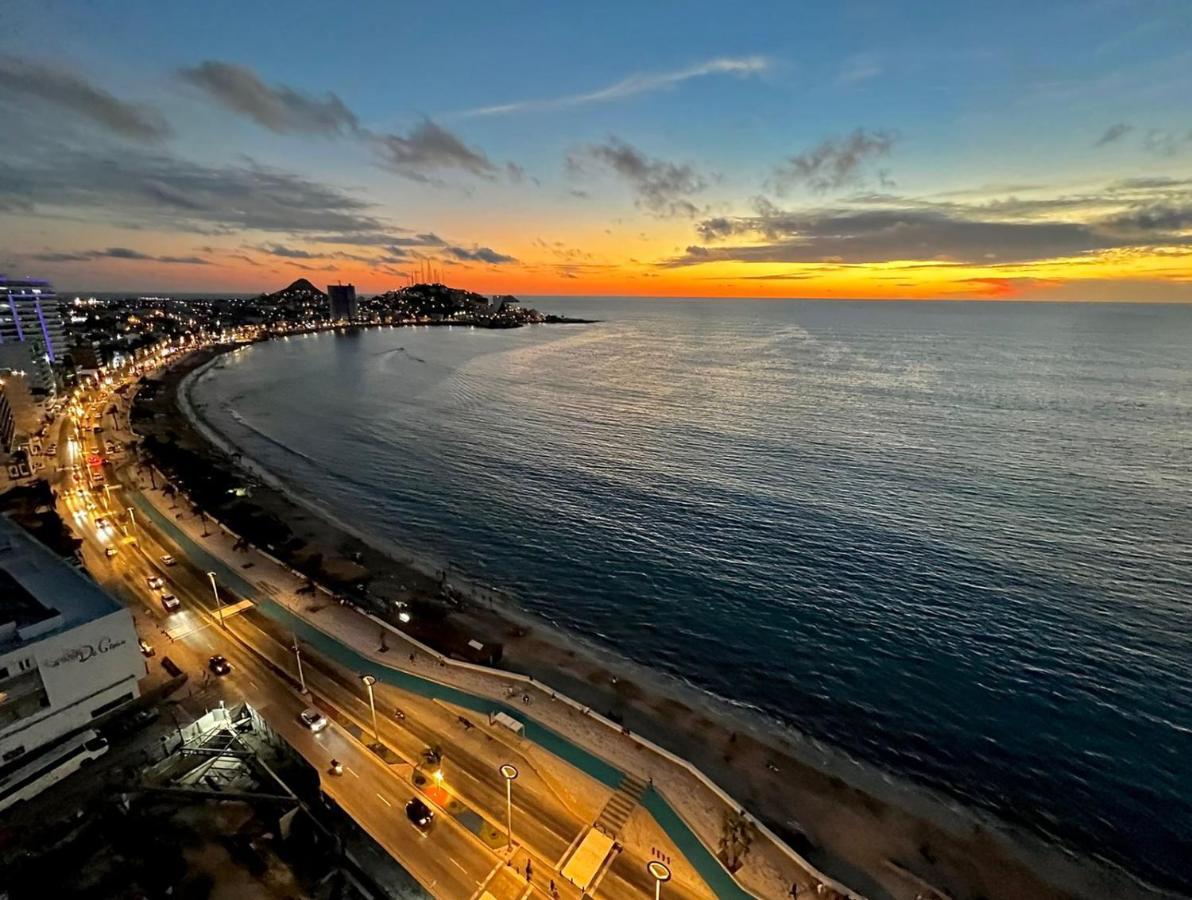 Sunset View Malecon 1404 Vista Panoramica Al Mar Appartement Mazatlán Buitenkant foto
